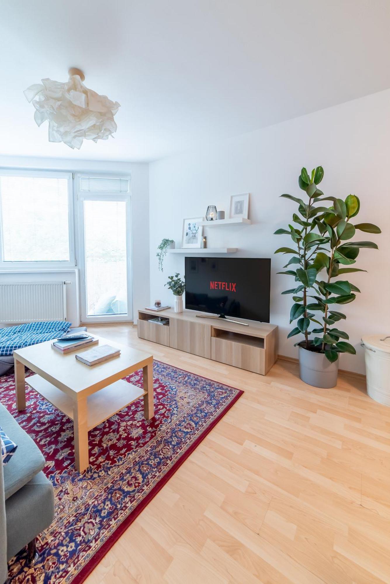 Grape Apartment Bratislava Buitenkant foto